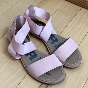 SOREL Women's flat Sandals - Mauve Pink. Size 8.5